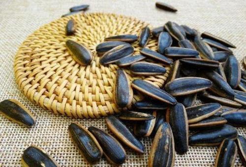 我吃瓜子皮音吃瓜蛋  第2张